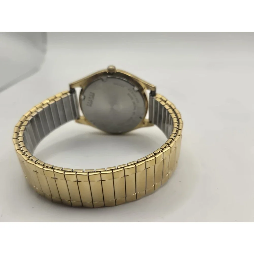 Seiko Men's Vintage Day/Date Gold Tone Quartz Watch 7N43-9048. New Band + Batt.
